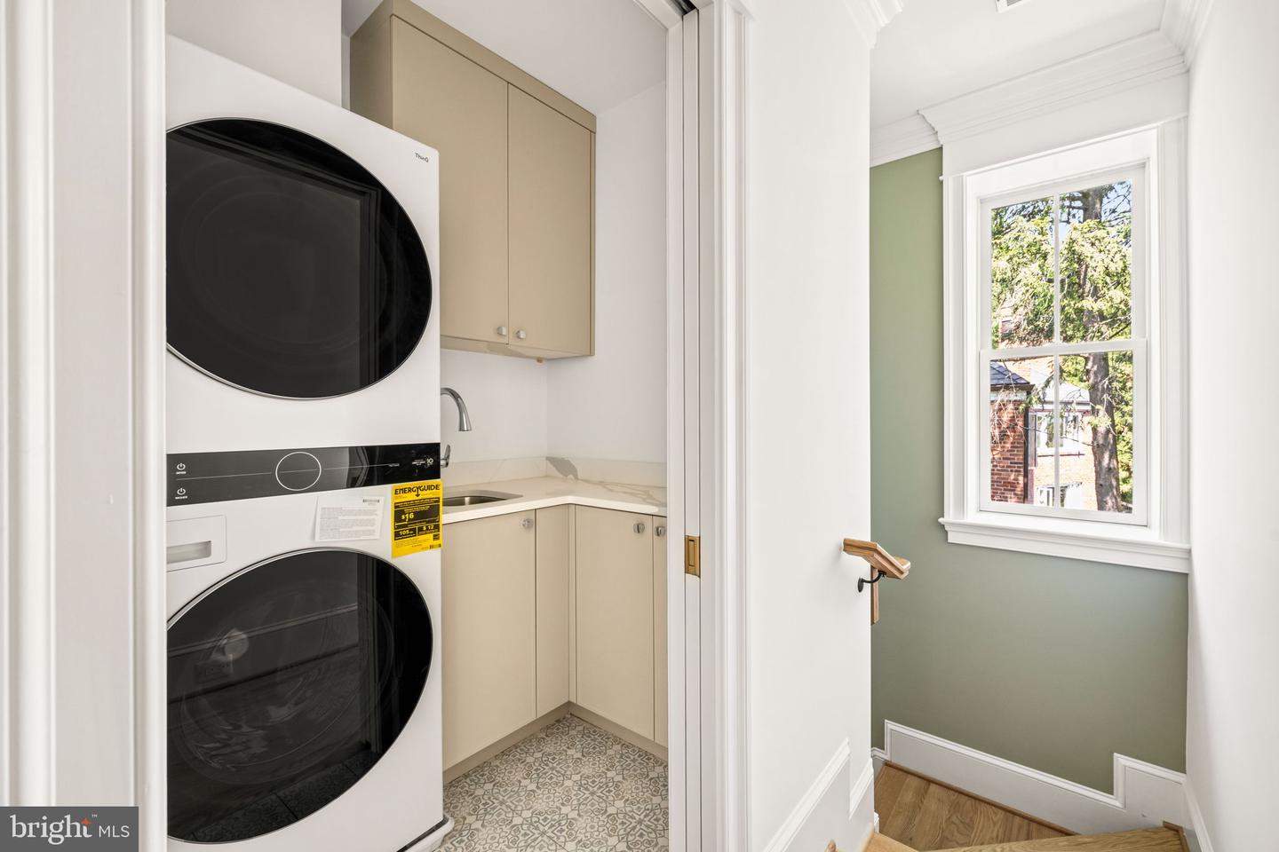 414 RUCKER PL, ALEXANDRIA, Virginia 22301, 7 Bedrooms Bedrooms, ,7 BathroomsBathrooms,Residential,For sale,414 RUCKER PL,VAAX2043038 MLS # VAAX2043038