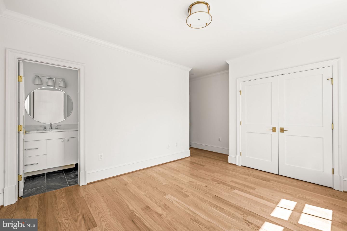 414 RUCKER PL, ALEXANDRIA, Virginia 22301, 7 Bedrooms Bedrooms, ,7 BathroomsBathrooms,Residential,For sale,414 RUCKER PL,VAAX2043038 MLS # VAAX2043038