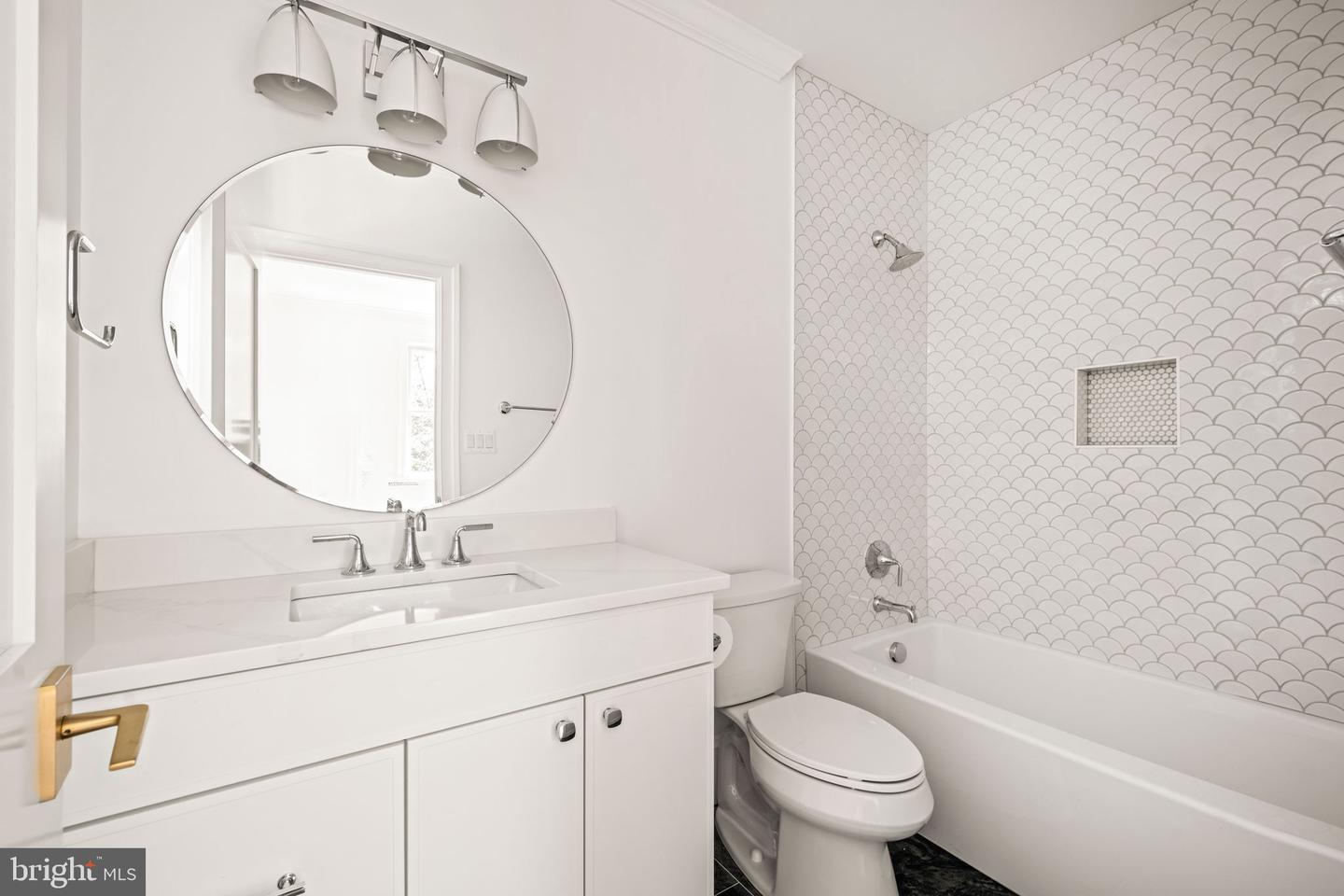 414 RUCKER PL, ALEXANDRIA, Virginia 22301, 7 Bedrooms Bedrooms, ,7 BathroomsBathrooms,Residential,For sale,414 RUCKER PL,VAAX2043038 MLS # VAAX2043038
