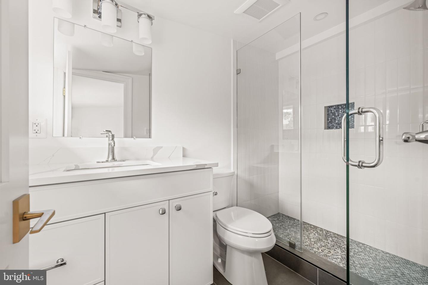 414 RUCKER PL, ALEXANDRIA, Virginia 22301, 7 Bedrooms Bedrooms, ,7 BathroomsBathrooms,Residential,For sale,414 RUCKER PL,VAAX2043038 MLS # VAAX2043038
