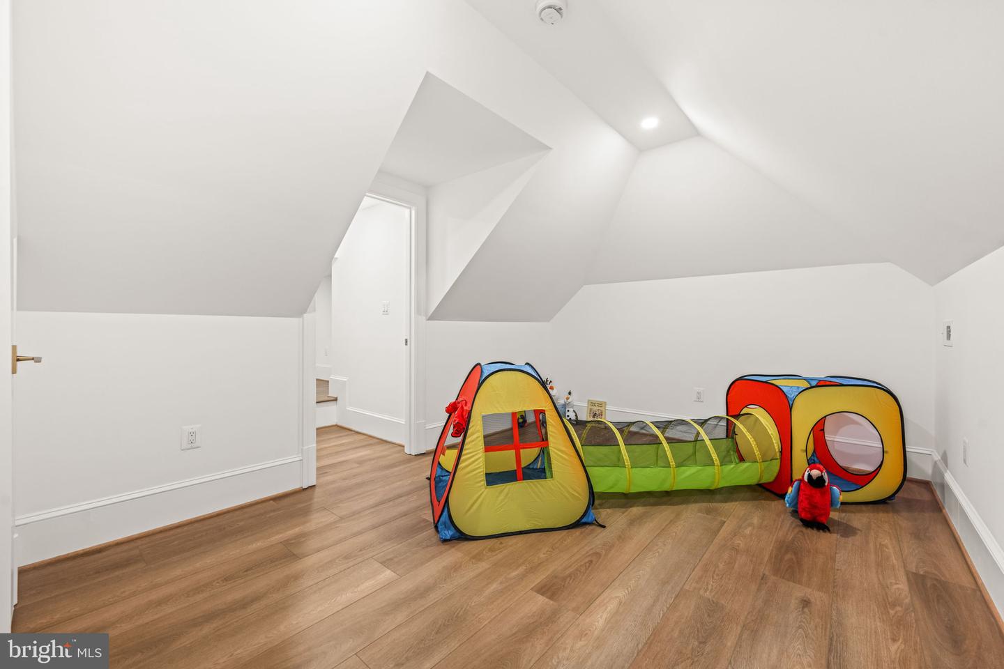 414 RUCKER PL, ALEXANDRIA, Virginia 22301, 7 Bedrooms Bedrooms, ,7 BathroomsBathrooms,Residential,For sale,414 RUCKER PL,VAAX2043038 MLS # VAAX2043038