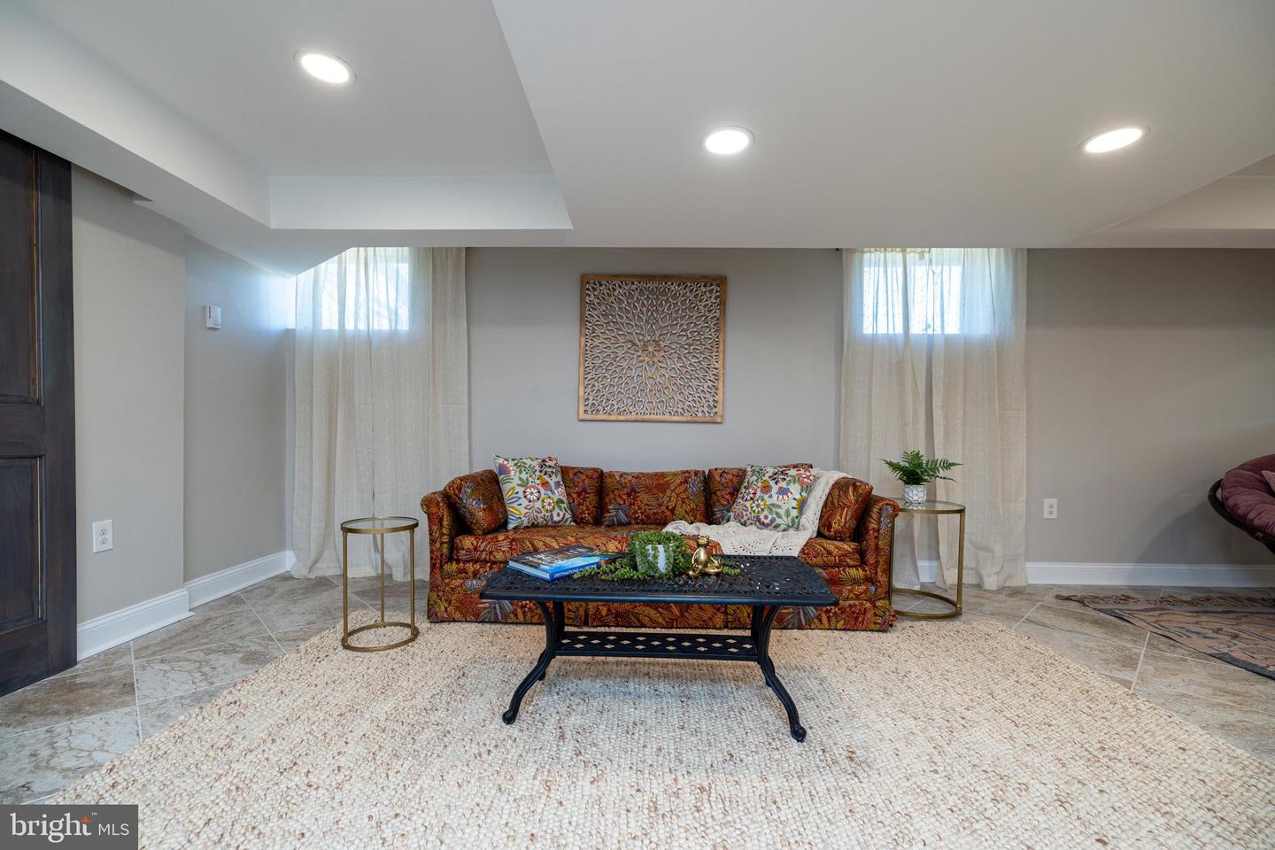 901 RIVERSIDE AVE, GROTTOES, Virginia 24441, 5 Bedrooms Bedrooms, ,3 BathroomsBathrooms,Residential,For sale,901 RIVERSIDE AVE,VARO2002172 MLS # VARO2002172