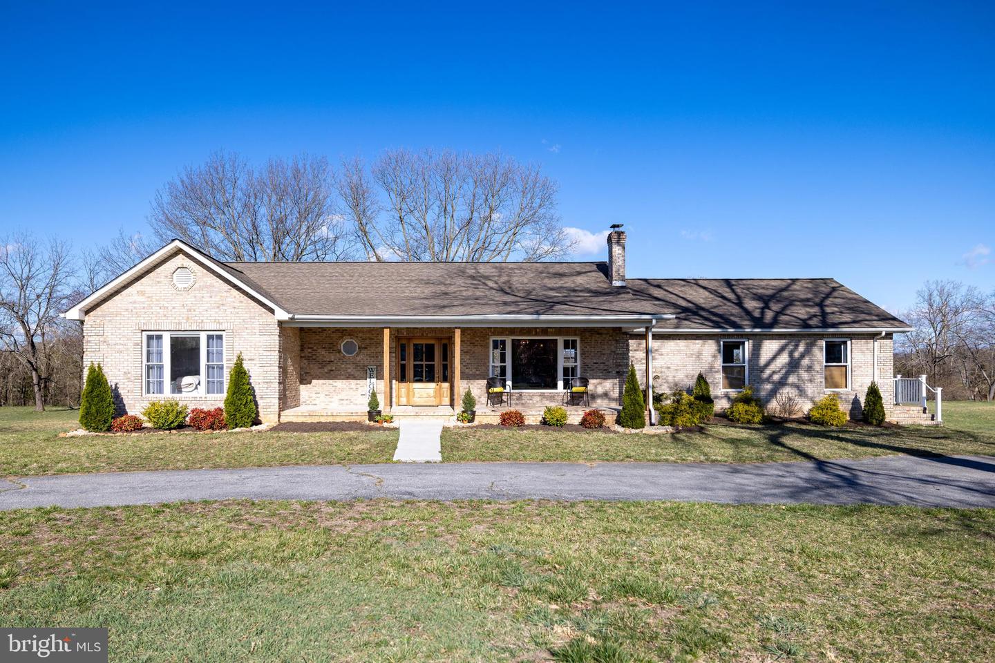 901 RIVERSIDE AVE, GROTTOES, Virginia 24441, 5 Bedrooms Bedrooms, ,3 BathroomsBathrooms,Residential,For sale,901 RIVERSIDE AVE,VARO2002172 MLS # VARO2002172
