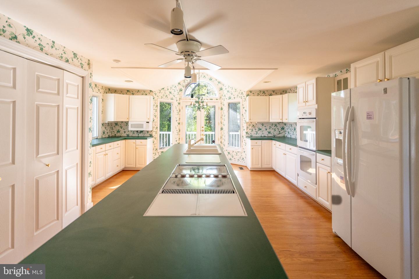391 STEAMBOAT RD, IRVINGTON, Virginia 22480, 4 Bedrooms Bedrooms, 8 Rooms Rooms,3 BathroomsBathrooms,Residential,For sale,391 STEAMBOAT RD,VALV2000762 MLS # VALV2000762