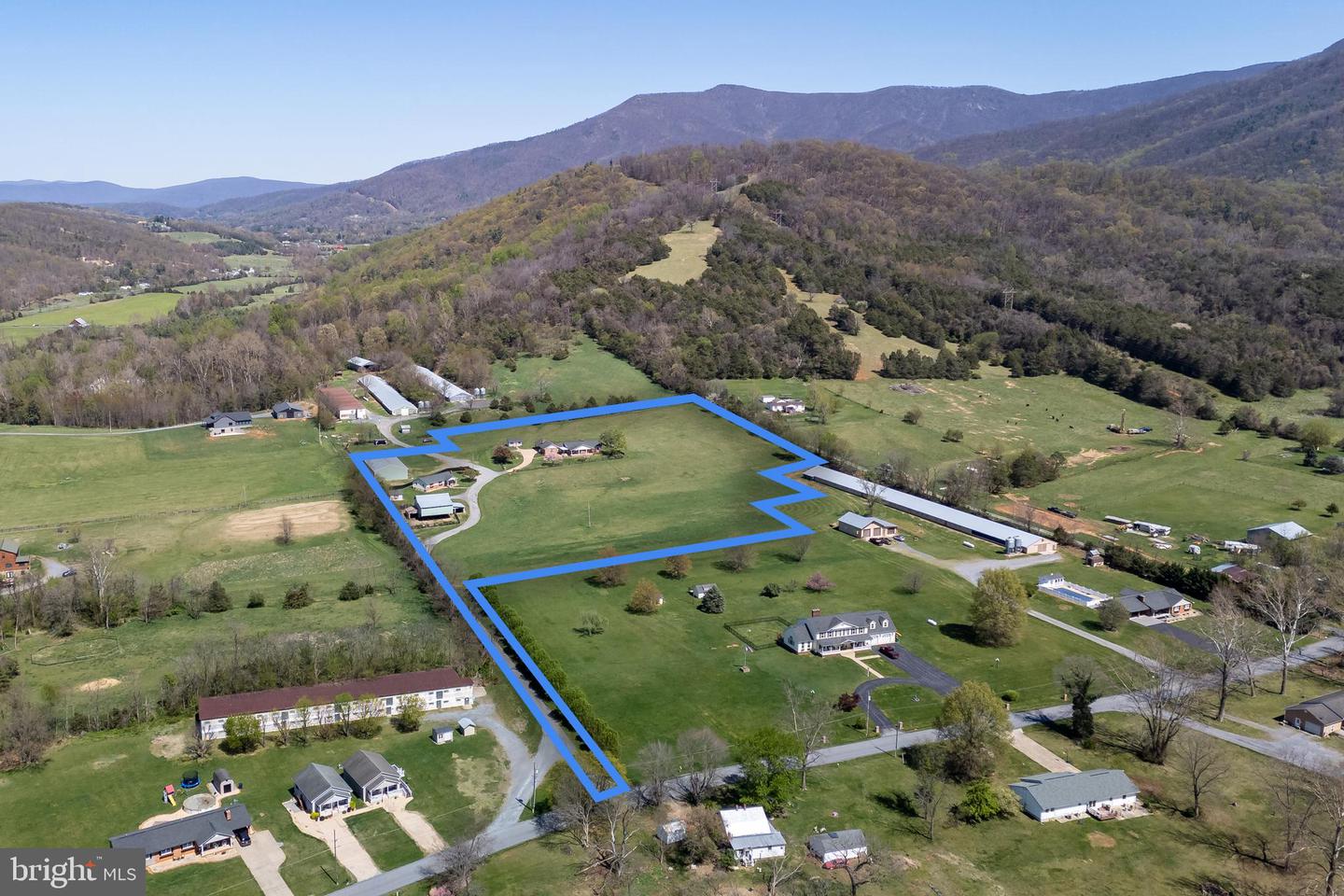 407 & 411 KITE HOLLOW RD, STANLEY, Virginia 22851, 5 Bedrooms Bedrooms, ,3 BathroomsBathrooms,Residential,For sale,407 & 411 KITE HOLLOW RD,VAPA2004644 MLS # VAPA2004644