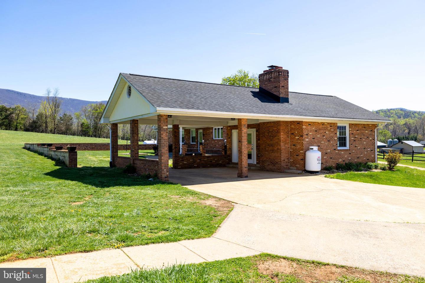 407 & 411 KITE HOLLOW RD, STANLEY, Virginia 22851, 5 Bedrooms Bedrooms, ,3 BathroomsBathrooms,Residential,For sale,407 & 411 KITE HOLLOW RD,VAPA2004644 MLS # VAPA2004644