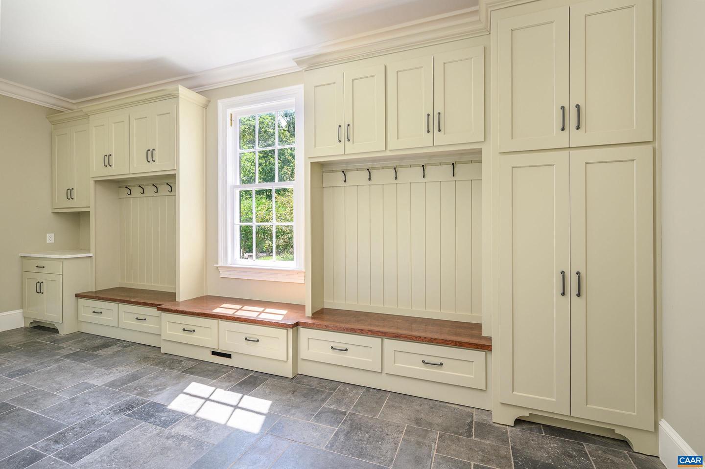 2621 COOPERS LN, CHARLOTTESVILLE, Virginia 22902, 5 Bedrooms Bedrooms, ,6 BathroomsBathrooms,Residential,For sale,2621 COOPERS LN,648822 MLS # 648822