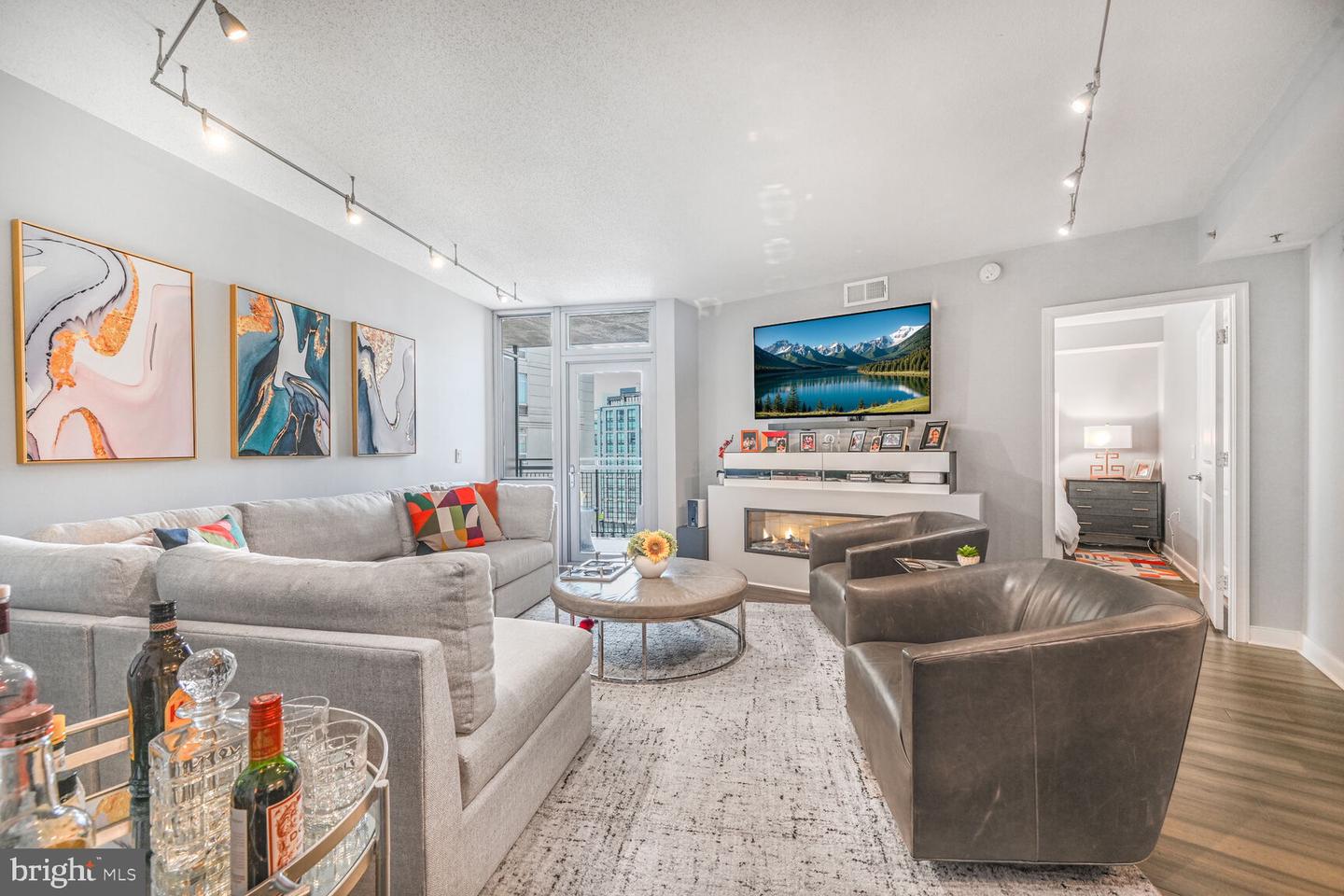 555 MASSACHUSETTS AVE NW #1215, WASHINGTON, District Of Columbia 20001, 1 Bedroom Bedrooms, ,1 BathroomBathrooms,Residential,For sale,555 MASSACHUSETTS AVE NW #1215,DCDC2184562 MLS # DCDC2184562