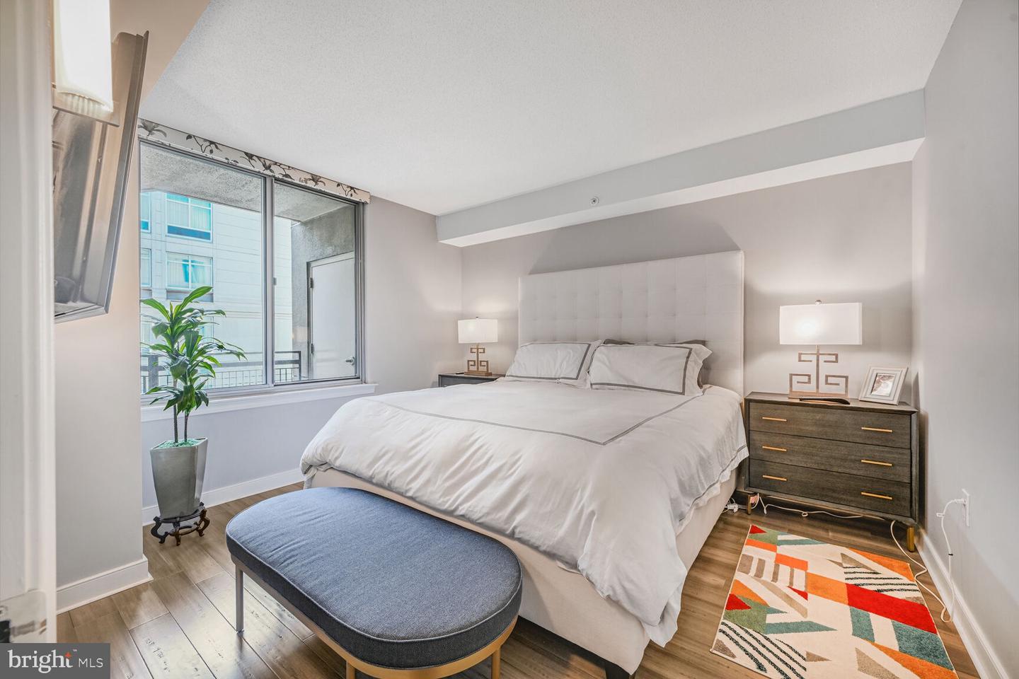 555 MASSACHUSETTS AVE NW #1215, WASHINGTON, District Of Columbia 20001, 1 Bedroom Bedrooms, ,1 BathroomBathrooms,Residential,For sale,555 MASSACHUSETTS AVE NW #1215,DCDC2184562 MLS # DCDC2184562