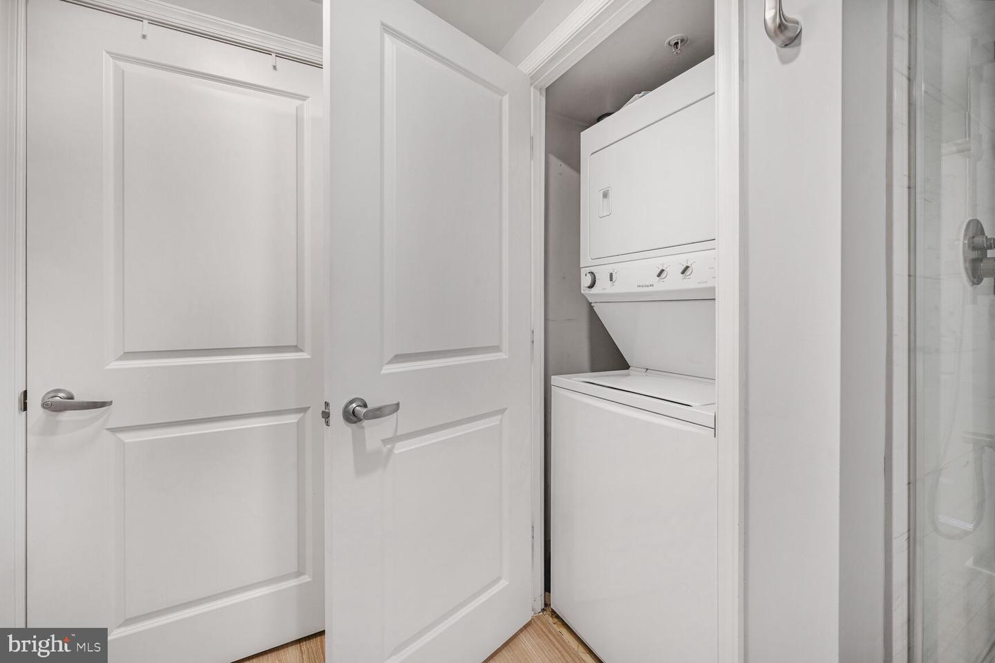555 MASSACHUSETTS AVE NW #1215, WASHINGTON, District Of Columbia 20001, 1 Bedroom Bedrooms, ,1 BathroomBathrooms,Residential,For sale,555 MASSACHUSETTS AVE NW #1215,DCDC2184562 MLS # DCDC2184562