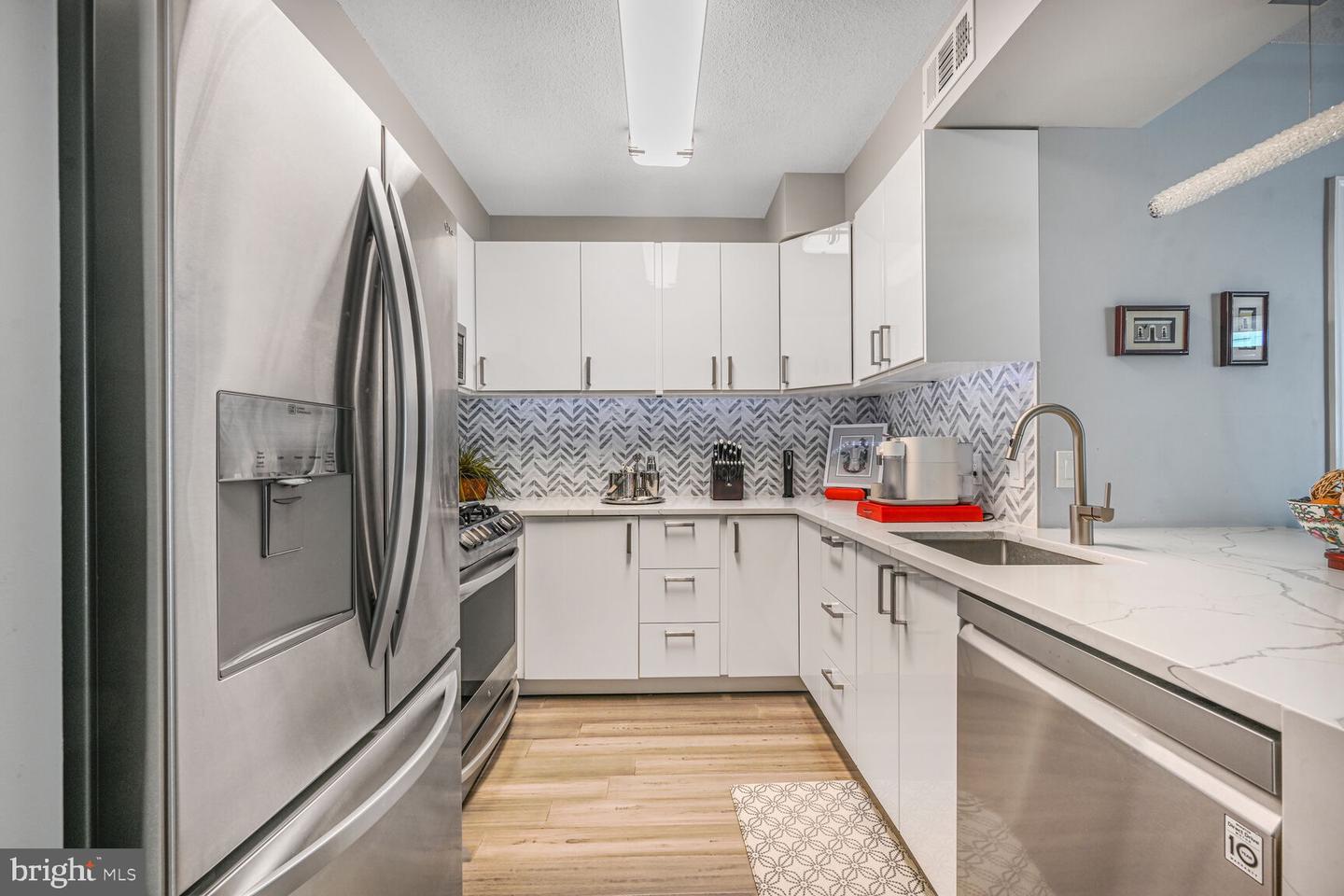 555 MASSACHUSETTS AVE NW #1215, WASHINGTON, District Of Columbia 20001, 1 Bedroom Bedrooms, ,1 BathroomBathrooms,Residential,For sale,555 MASSACHUSETTS AVE NW #1215,DCDC2184562 MLS # DCDC2184562
