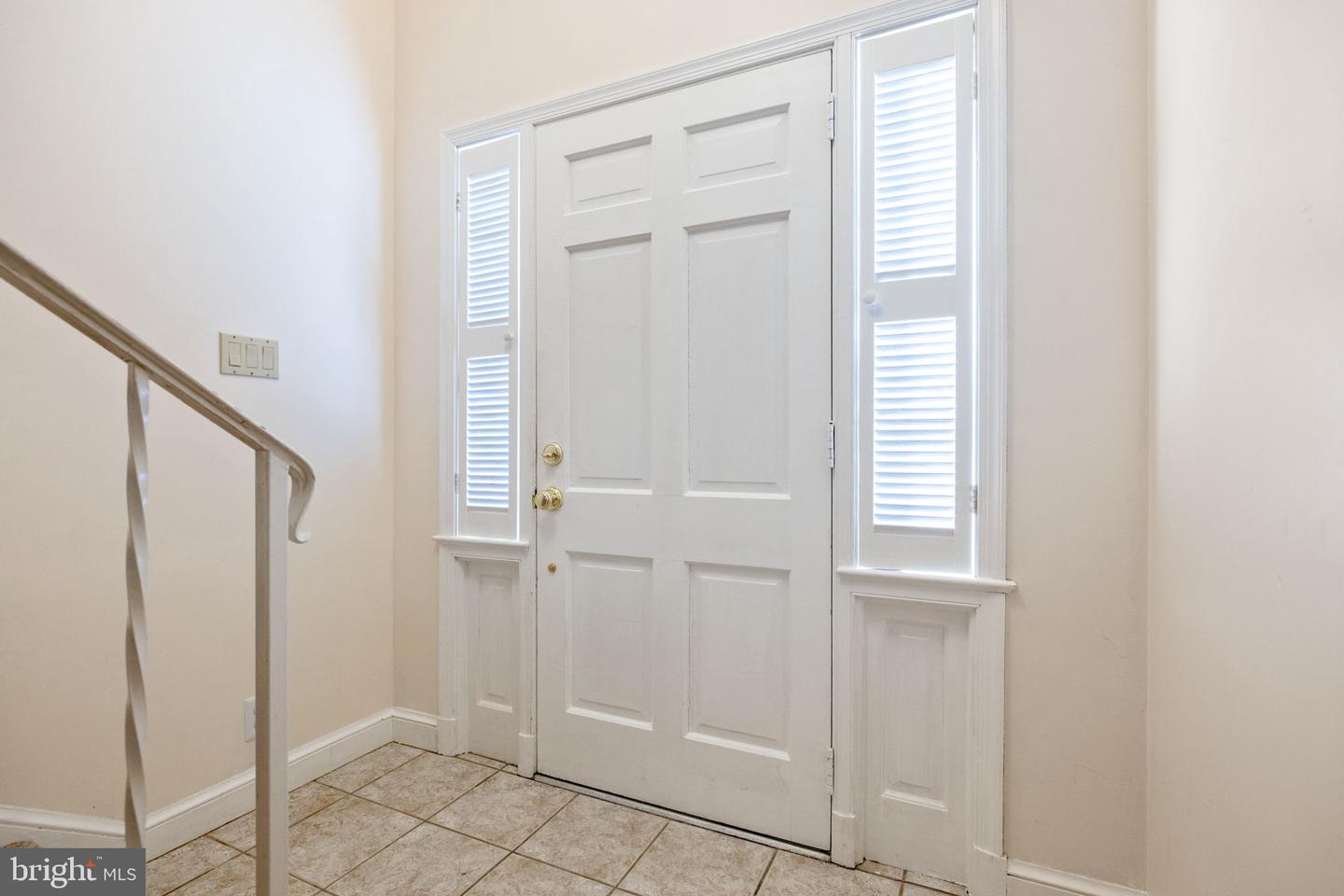5039 PRESTWICK DR, FAIRFAX, Virginia 22030, 4 Bedrooms Bedrooms, ,3 BathroomsBathrooms,Residential,For sale,5039 PRESTWICK DR,VAFX2221984 MLS # VAFX2221984