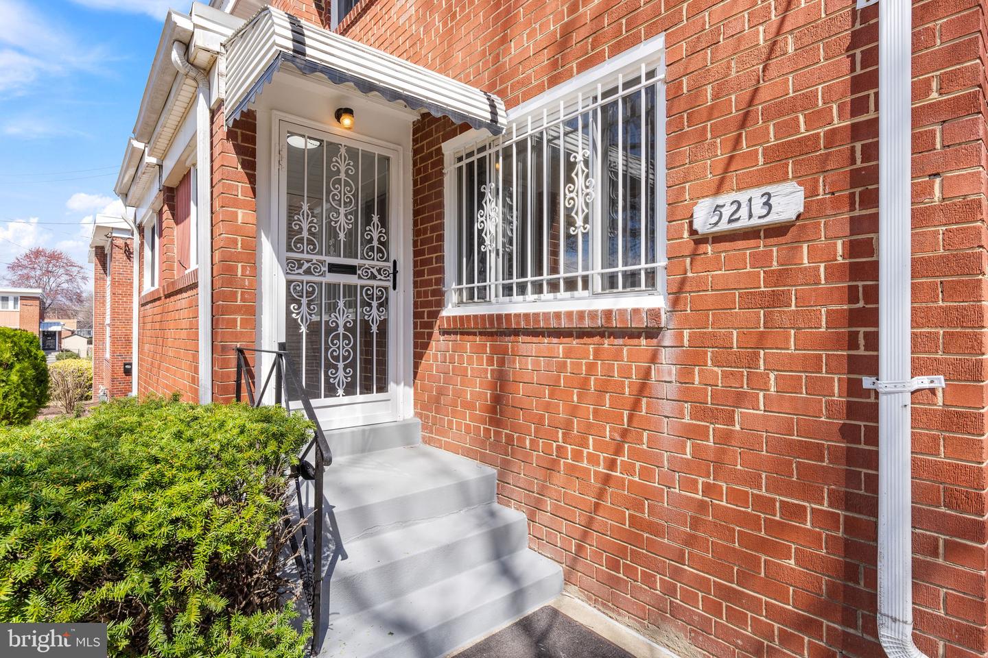 5213 12TH ST NE, WASHINGTON, District Of Columbia 20011, 3 Bedrooms Bedrooms, ,3 BathroomsBathrooms,Residential,For sale,5213 12TH ST NE,DCDC2189008 MLS # DCDC2189008