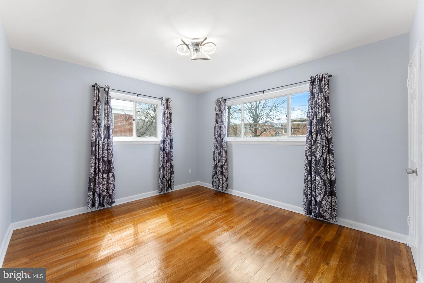 5213 12TH ST NE, WASHINGTON, District Of Columbia 20011, 3 Bedrooms Bedrooms, ,3 BathroomsBathrooms,Residential,For sale,5213 12TH ST NE,DCDC2189008 MLS # DCDC2189008