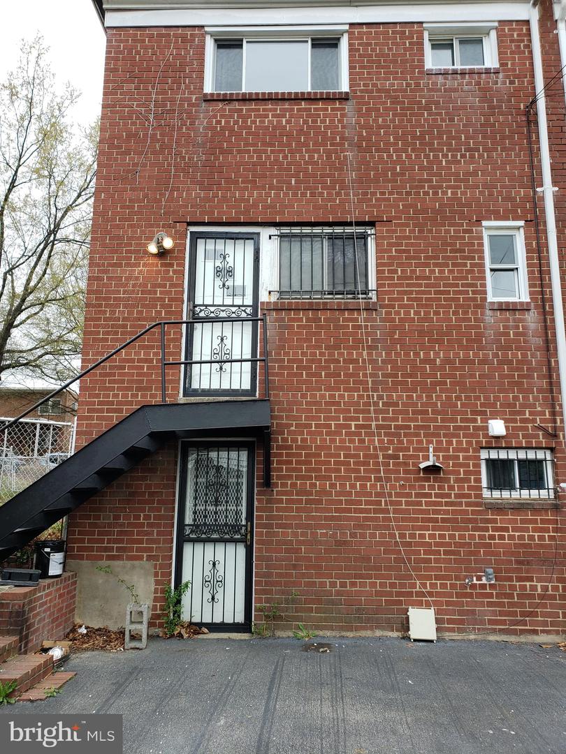 5213 12TH ST NE, WASHINGTON, District Of Columbia 20011, 3 Bedrooms Bedrooms, ,3 BathroomsBathrooms,Residential,For sale,5213 12TH ST NE,DCDC2189008 MLS # DCDC2189008