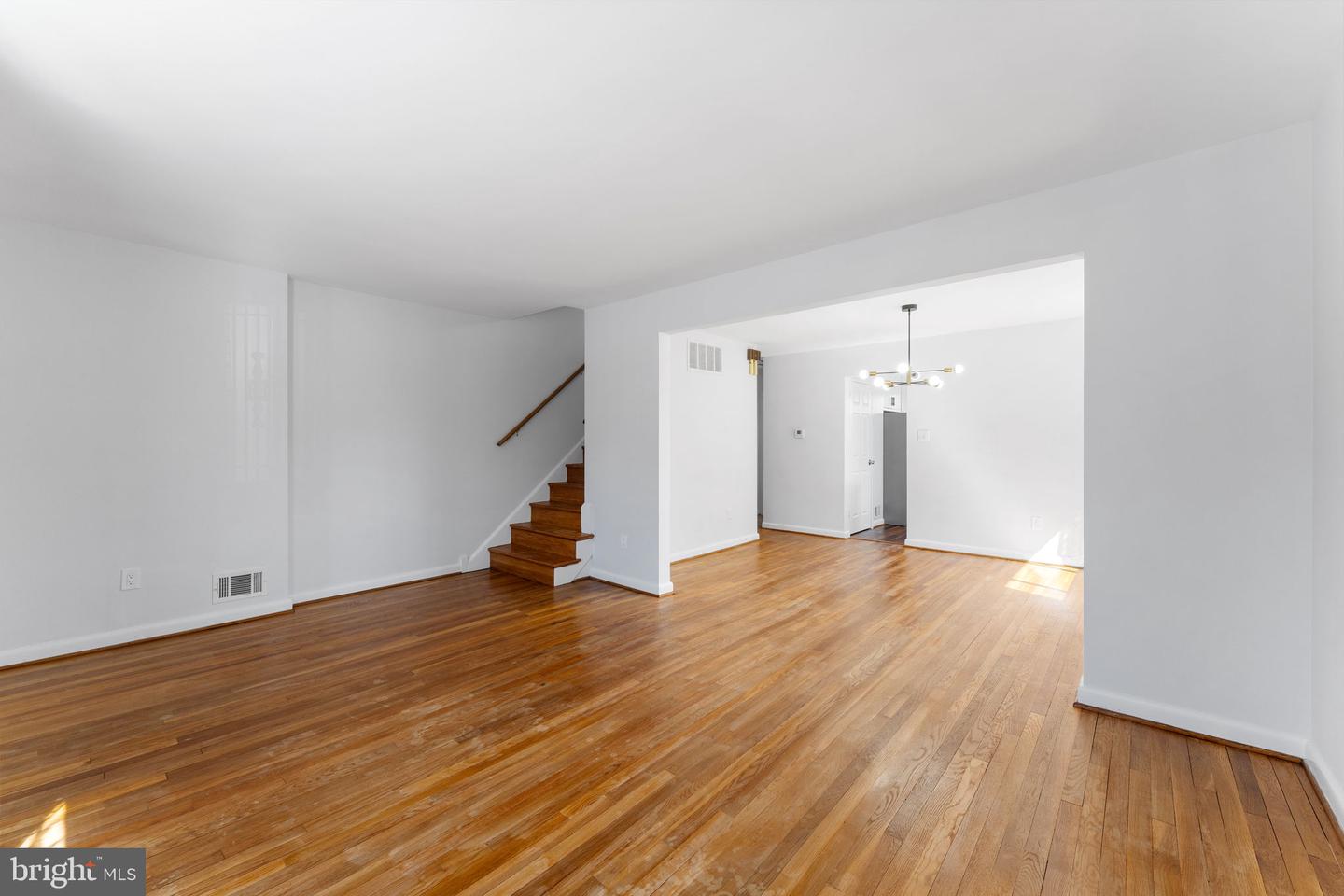 5213 12TH ST NE, WASHINGTON, District Of Columbia 20011, 3 Bedrooms Bedrooms, ,3 BathroomsBathrooms,Residential,For sale,5213 12TH ST NE,DCDC2189008 MLS # DCDC2189008