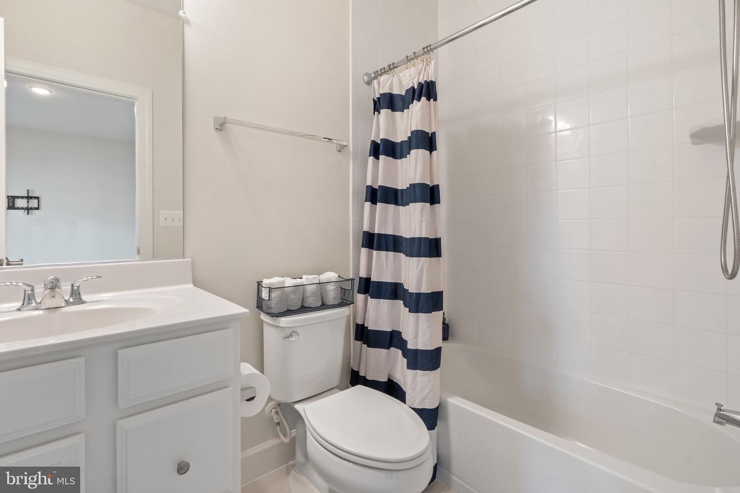 45397 DAVENO SQ, STERLING, Virginia 20164, 3 Bedrooms Bedrooms, ,3 BathroomsBathrooms,Residential,For sale,45397 DAVENO SQ,VALO2092404 MLS # VALO2092404
