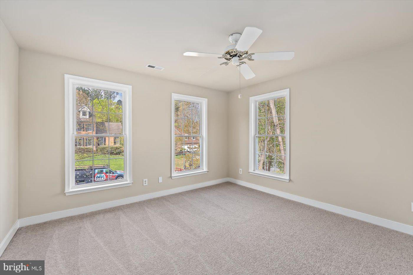 3 BRIDGECREEK CT, STAFFORD, Virginia 22554, 5 Bedrooms Bedrooms, ,3 BathroomsBathrooms,Residential,For sale,3 BRIDGECREEK CT,VAST2037368 MLS # VAST2037368
