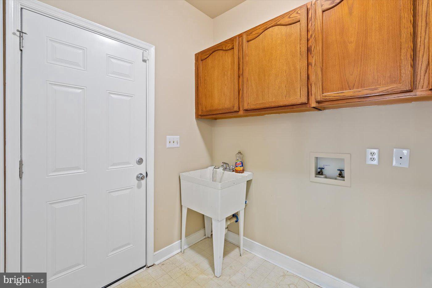 3 BRIDGECREEK CT, STAFFORD, Virginia 22554, 5 Bedrooms Bedrooms, ,3 BathroomsBathrooms,Residential,For sale,3 BRIDGECREEK CT,VAST2037368 MLS # VAST2037368