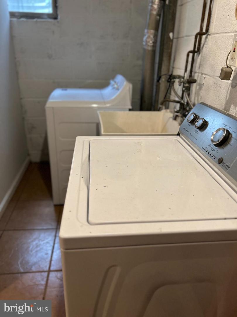 3319 6TH ST SE, WASHINGTON, District Of Columbia 20032, 4 Bedrooms Bedrooms, ,2 BathroomsBathrooms,Residential,For sale,3319 6TH ST SE,DCDC2194750 MLS # DCDC2194750