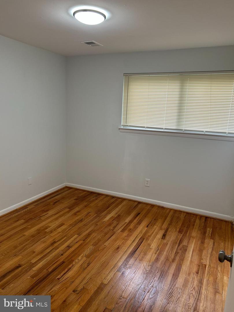 3319 6TH ST SE, WASHINGTON, District Of Columbia 20032, 4 Bedrooms Bedrooms, ,2 BathroomsBathrooms,Residential,For sale,3319 6TH ST SE,DCDC2194750 MLS # DCDC2194750