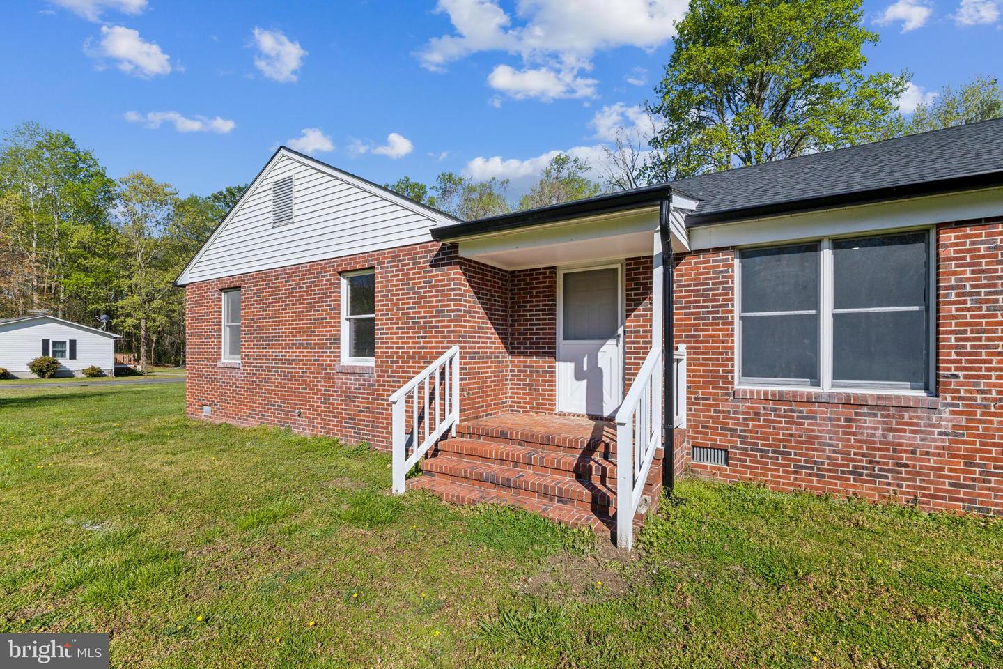 42 JONES, WEEMS, Virginia 22576, 3 Bedrooms Bedrooms, ,2 BathroomsBathrooms,Residential,For sale,42 JONES,VALV2000760 MLS # VALV2000760