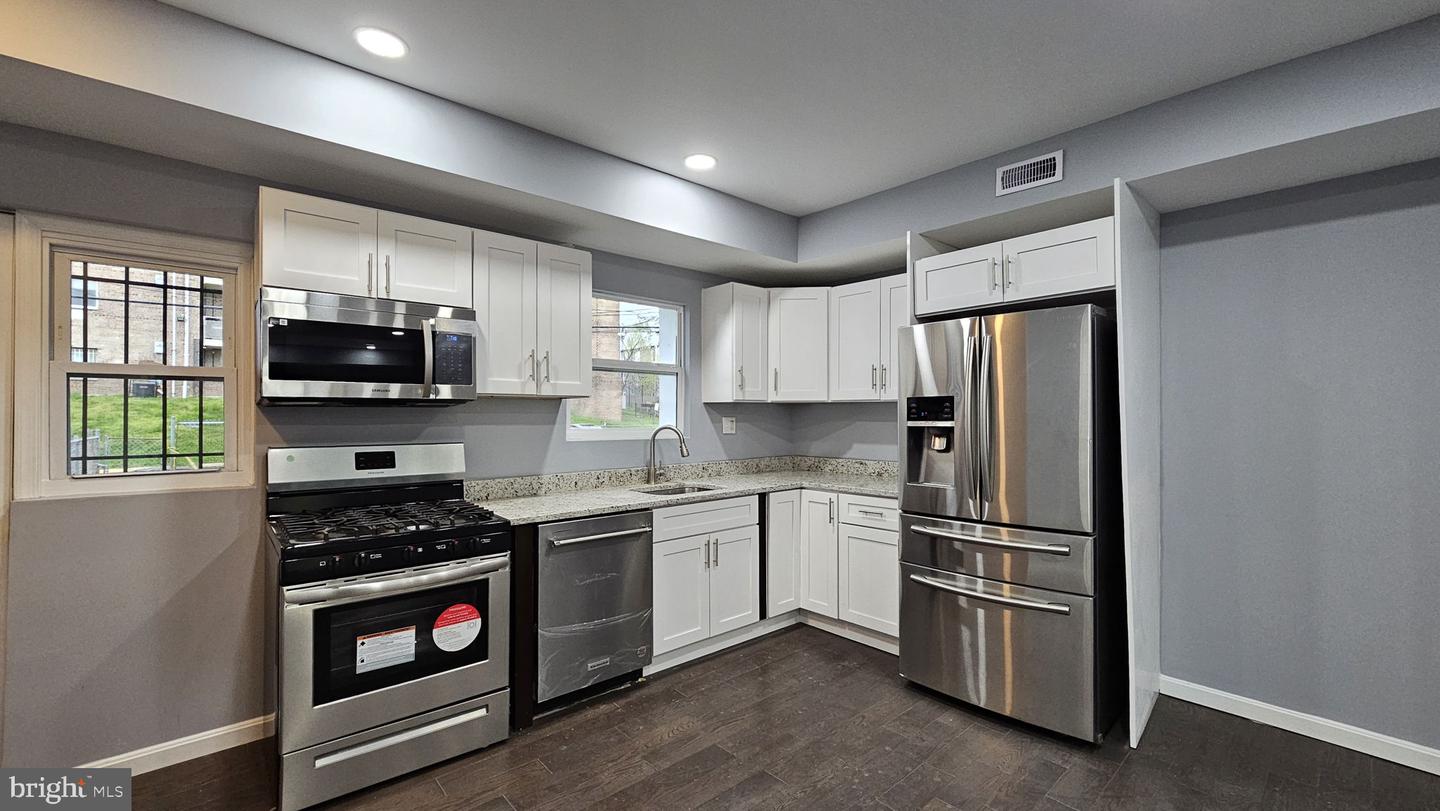 1618 16TH ST SE, WASHINGTON, District Of Columbia 20020, 4 Bedrooms Bedrooms, ,2 BathroomsBathrooms,Residential,For sale,1618 16TH ST SE,DCDC2195538 MLS # DCDC2195538