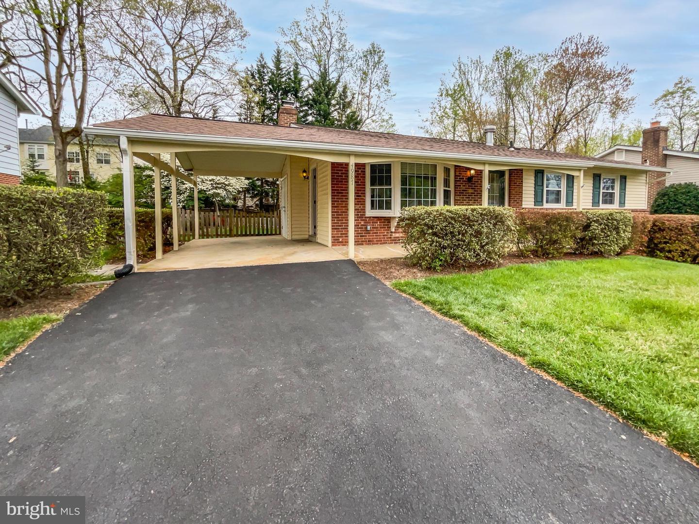 4987 DEQUINCEY DR, FAIRFAX, Virginia 22032, 5 Bedrooms Bedrooms, ,3 BathroomsBathrooms,Residential,For sale,4987 DEQUINCEY DR,VAFX2234148 MLS # VAFX2234148