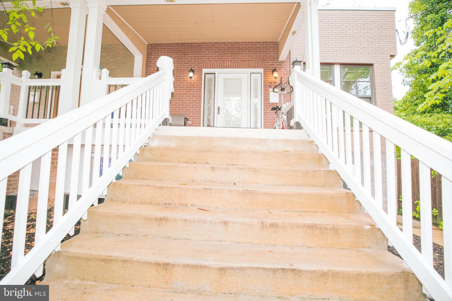 2730 22ND ST NE, WASHINGTON, District Of Columbia 20018, 6 Bedrooms Bedrooms, 9 Rooms Rooms,6 BathroomsBathrooms,Residential,For sale,2730 22ND ST NE,DCDC2195566 MLS # DCDC2195566