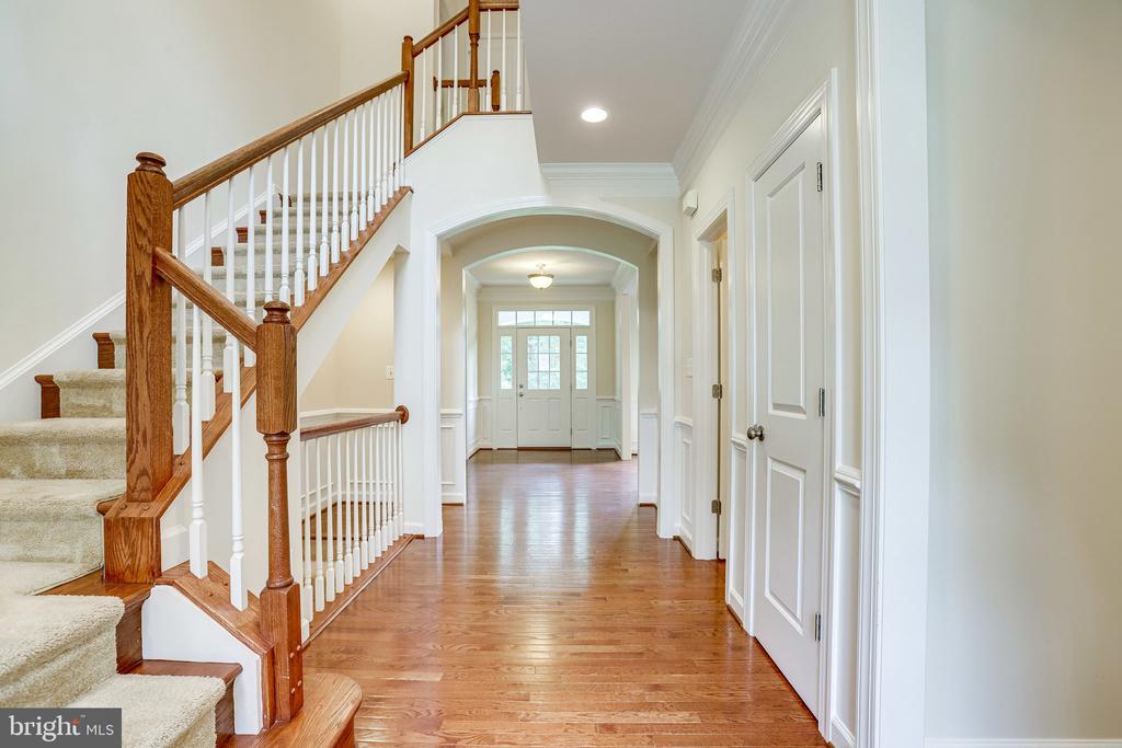 6573 WELLSPRING CT, WARRENTON, Virginia, 5 Bedrooms Bedrooms, ,4 BathroomsBathrooms,Residential,6573 WELLSPRING CT,VAFQ2015406 MLS # VAFQ2015406