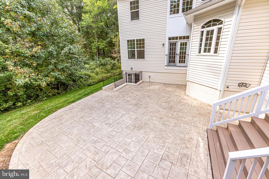 6573 WELLSPRING CT, WARRENTON, Virginia, 5 Bedrooms Bedrooms, ,4 BathroomsBathrooms,Residential,6573 WELLSPRING CT,VAFQ2015406 MLS # VAFQ2015406
