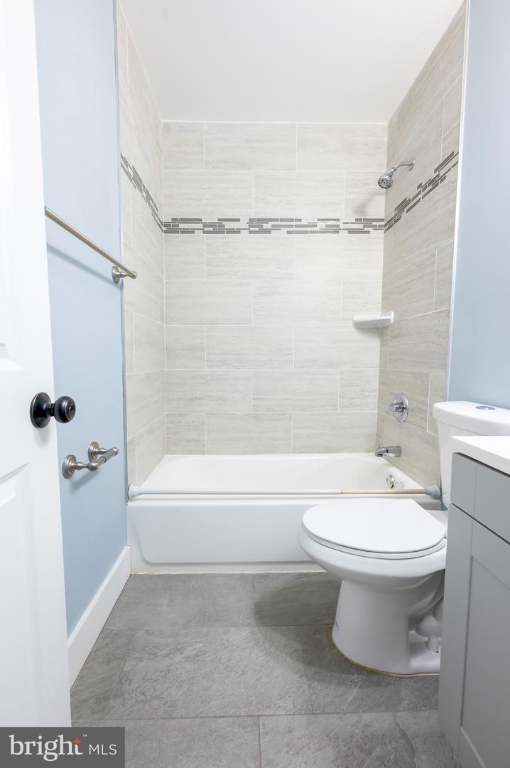 6420 13TH ST NW, WASHINGTON, District Of Columbia 20012, 6 Bedrooms Bedrooms, ,4 BathroomsBathrooms,Residential,For sale,6420 13TH ST NW,DCDC2195570 MLS # DCDC2195570
