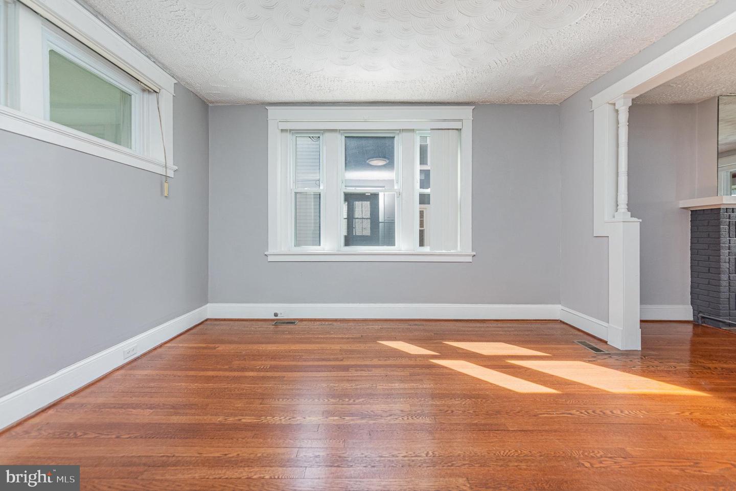 3037 MONTROSE AVE, RICHMOND, Virginia 23222, 4 Bedrooms Bedrooms, 10 Rooms Rooms,2 BathroomsBathrooms,Residential,For sale,3037 MONTROSE AVE,VARC2000654 MLS # VARC2000654