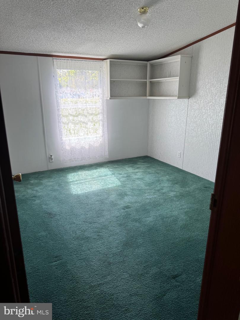 325 BOWLERS RD, TAPPAHANNOCK, Virginia 22560, 3 Bedrooms Bedrooms, 5 Rooms Rooms,2 BathroomsBathrooms,Residential,For sale,325 BOWLERS RD,VAES2000852 MLS # VAES2000852