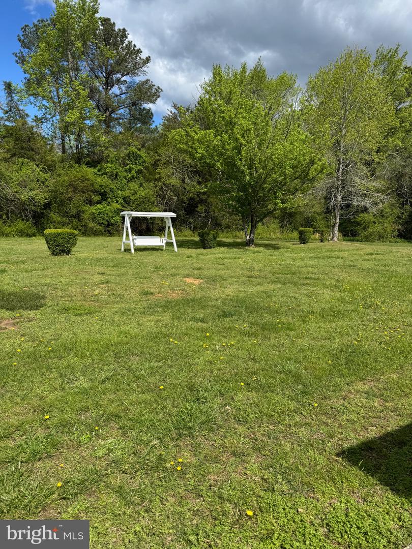 325 BOWLERS RD, TAPPAHANNOCK, Virginia 22560, 3 Bedrooms Bedrooms, 5 Rooms Rooms,2 BathroomsBathrooms,Residential,For sale,325 BOWLERS RD,VAES2000852 MLS # VAES2000852