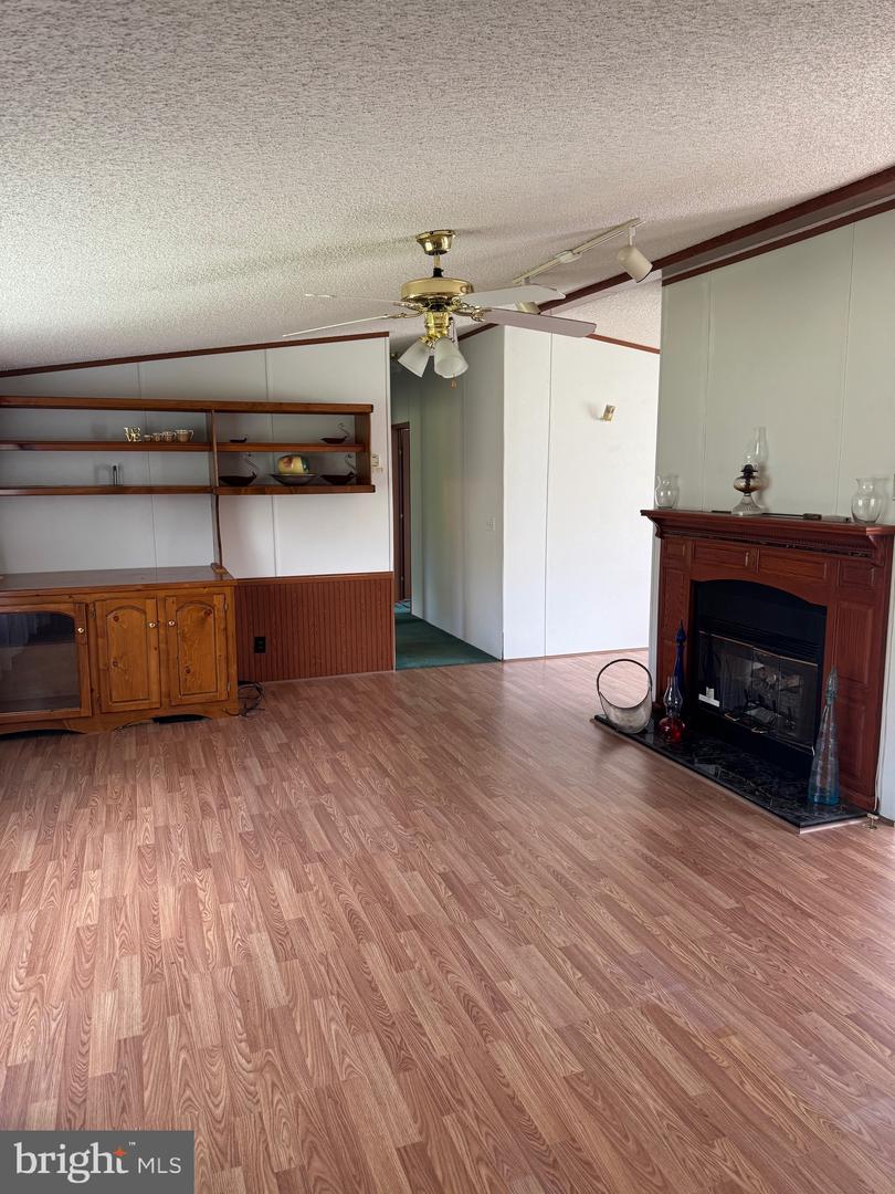 325 BOWLERS RD, TAPPAHANNOCK, Virginia 22560, 3 Bedrooms Bedrooms, 5 Rooms Rooms,2 BathroomsBathrooms,Residential,For sale,325 BOWLERS RD,VAES2000852 MLS # VAES2000852
