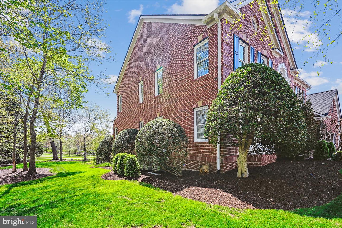 43287 WARWICK HILLS CT, LEESBURG, Virginia 20176, 5 Bedrooms Bedrooms, ,4 BathroomsBathrooms,Residential,For sale,43287 WARWICK HILLS CT,VALO2085328 MLS # VALO2085328