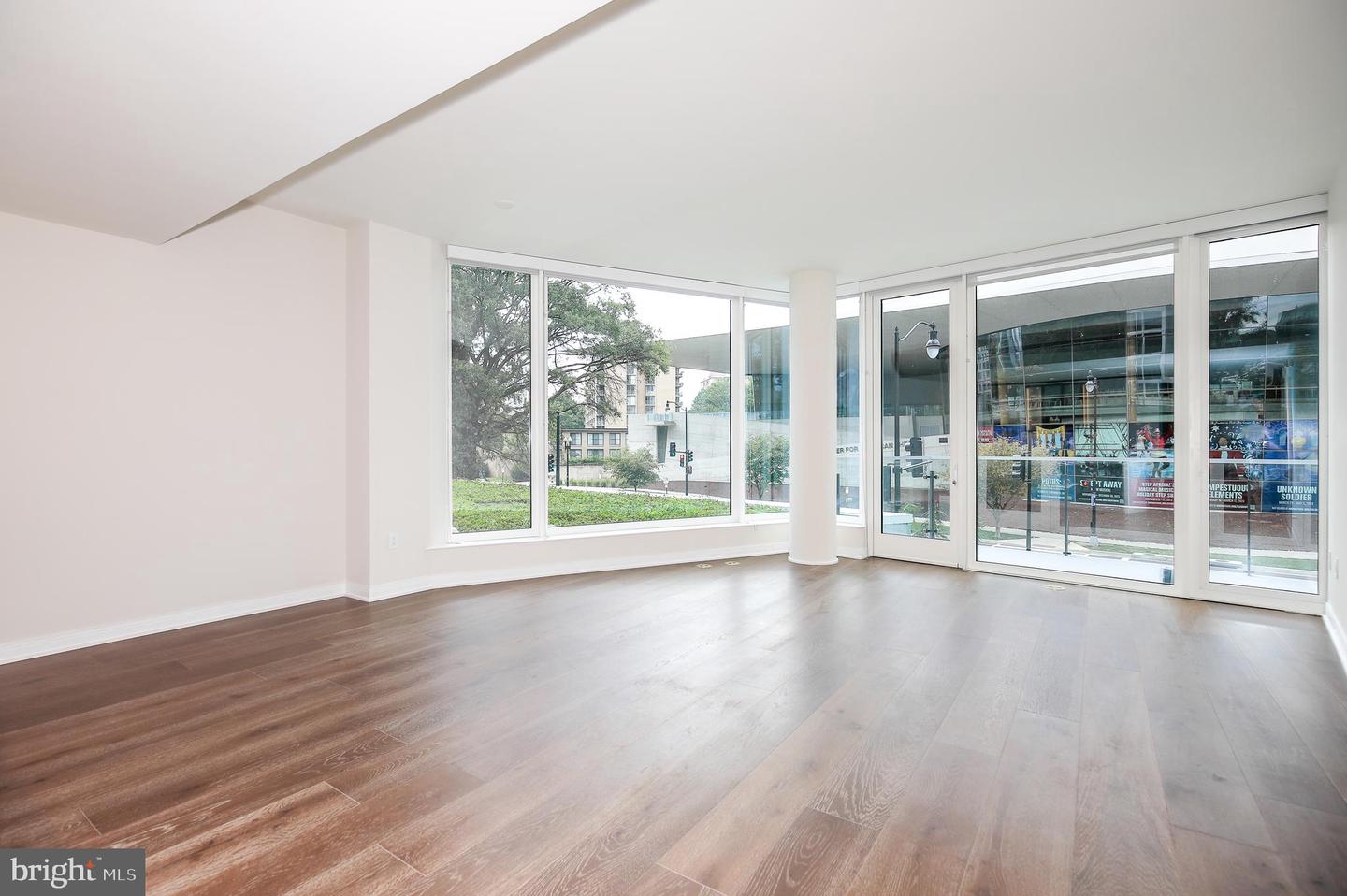 601 WHARF ST SW #207, WASHINGTON, District Of Columbia 20024, 1 Bedroom Bedrooms, ,2 BathroomsBathrooms,Residential,For sale,601 WHARF ST SW #207,DCDC2185194 MLS # DCDC2185194