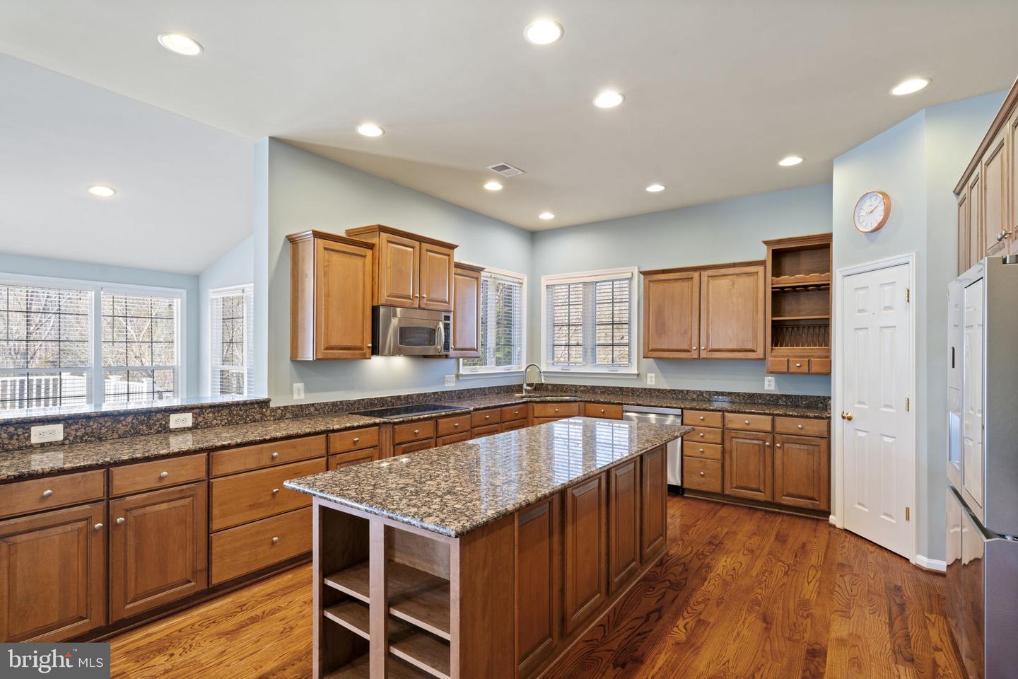 7616 GREAT DOVER ST, GAINESVILLE, Virginia 20155, 5 Bedrooms Bedrooms, ,4 BathroomsBathrooms,Residential,For sale,7616 GREAT DOVER ST,VAPW2089062 MLS # VAPW2089062