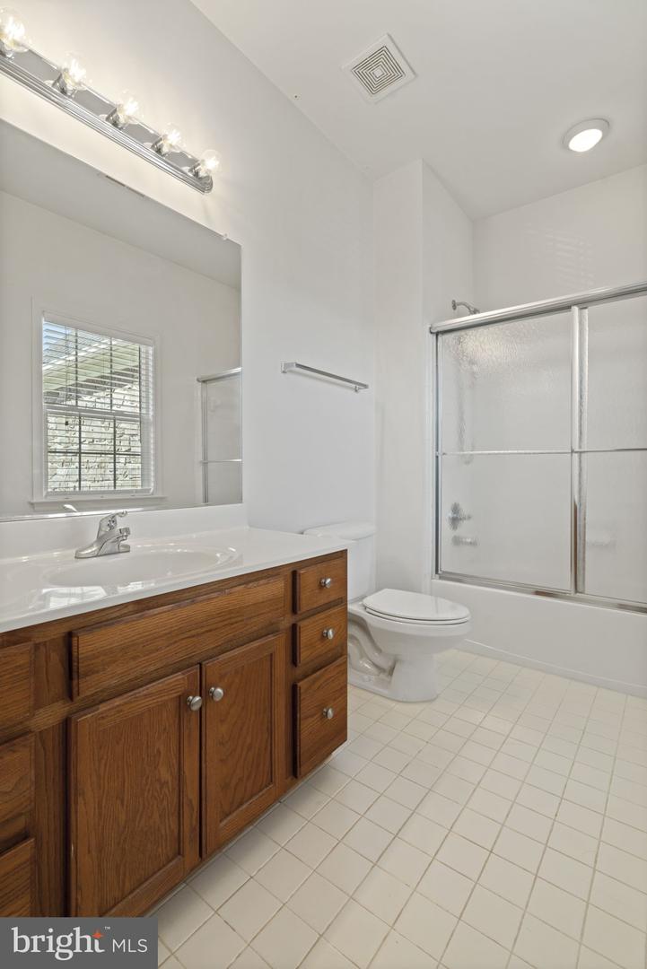 7616 GREAT DOVER ST, GAINESVILLE, Virginia 20155, 5 Bedrooms Bedrooms, ,4 BathroomsBathrooms,Residential,For sale,7616 GREAT DOVER ST,VAPW2089062 MLS # VAPW2089062