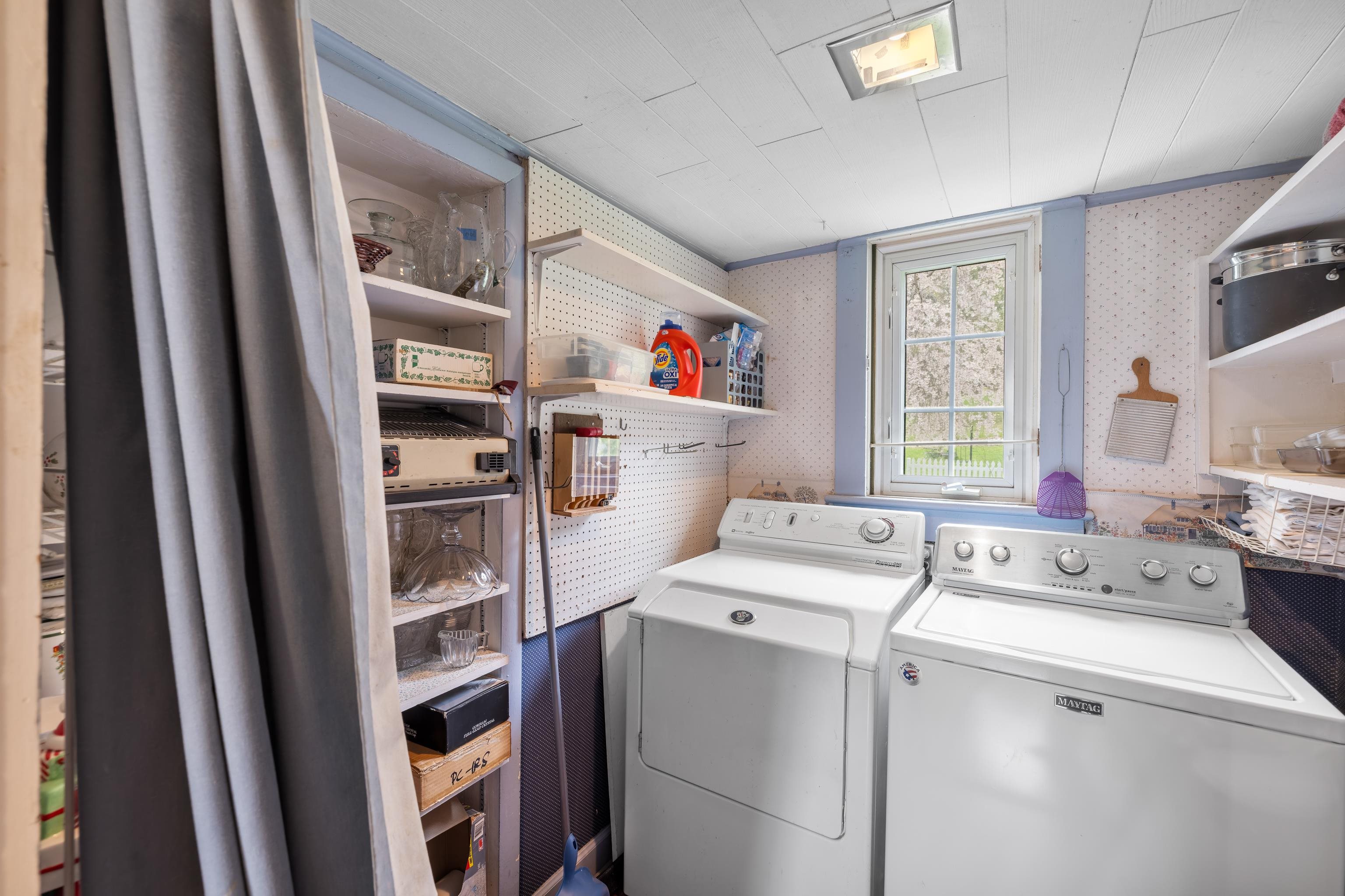 812 VINEGAR HILL RD, CHURCHVILLE, Virginia 24421, 4 Bedrooms Bedrooms, ,2 BathroomsBathrooms,Residential,The Bridge House,812 VINEGAR HILL RD,663209 MLS # 663209