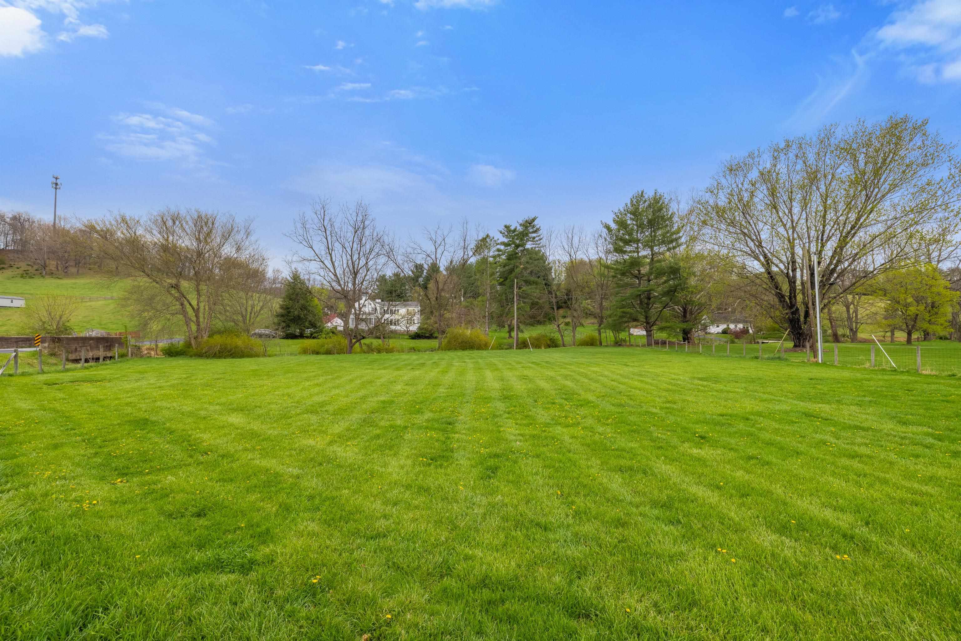 812 VINEGAR HILL RD, CHURCHVILLE, Virginia 24421, 4 Bedrooms Bedrooms, ,2 BathroomsBathrooms,Residential,The Bridge House,812 VINEGAR HILL RD,663209 MLS # 663209