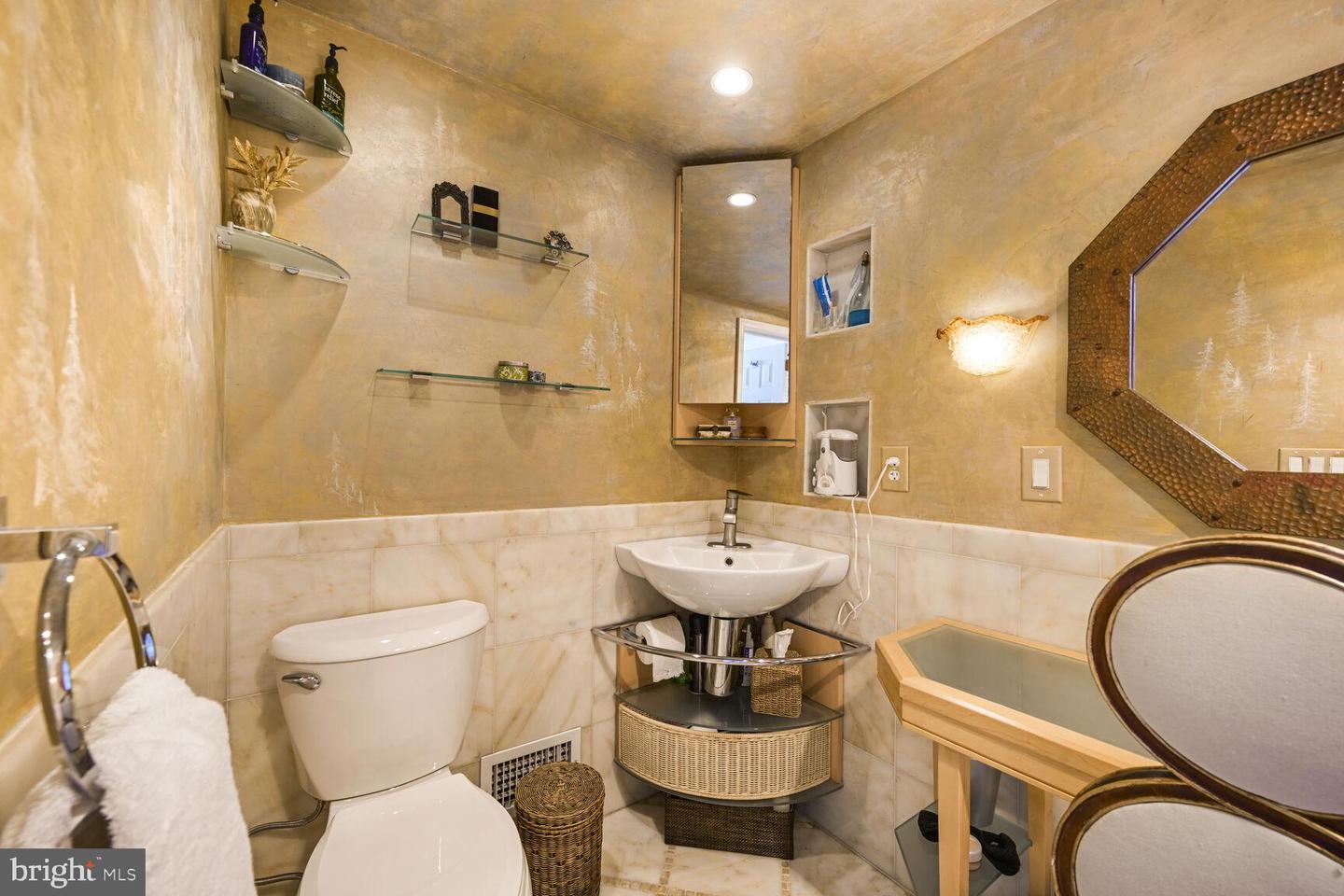 1907 S ST NW #C, WASHINGTON, District Of Columbia 20009, 2 Bedrooms Bedrooms, ,2 BathroomsBathrooms,Residential,For sale,1907 S ST NW #C,DCDC2192664 MLS # DCDC2192664