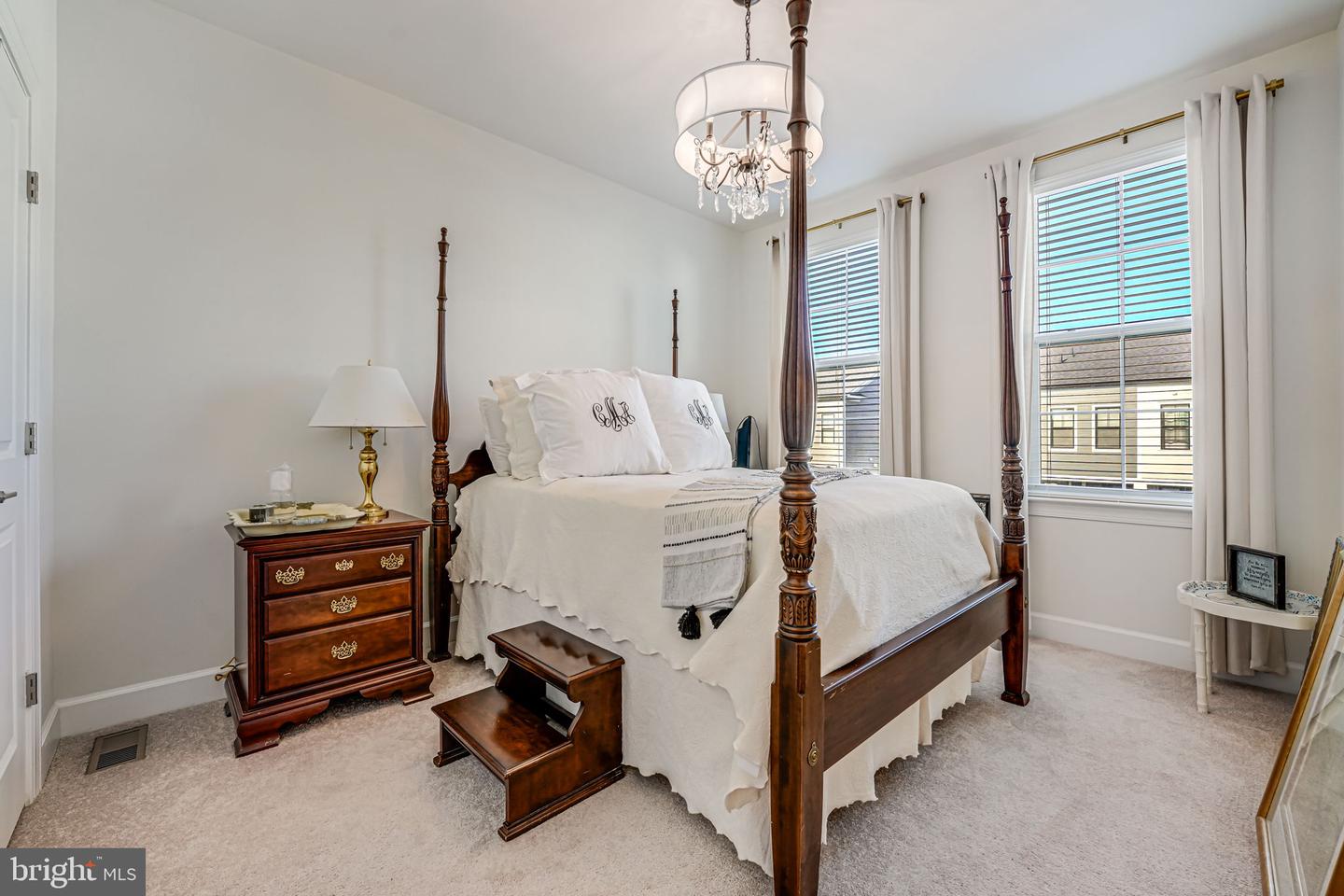 13804 CHRISSWIND AVE, WOODBRIDGE, Virginia 22191, 3 Bedrooms Bedrooms, ,2 BathroomsBathrooms,Residential,For sale,13804 CHRISSWIND AVE,VAPW2090772 MLS # VAPW2090772