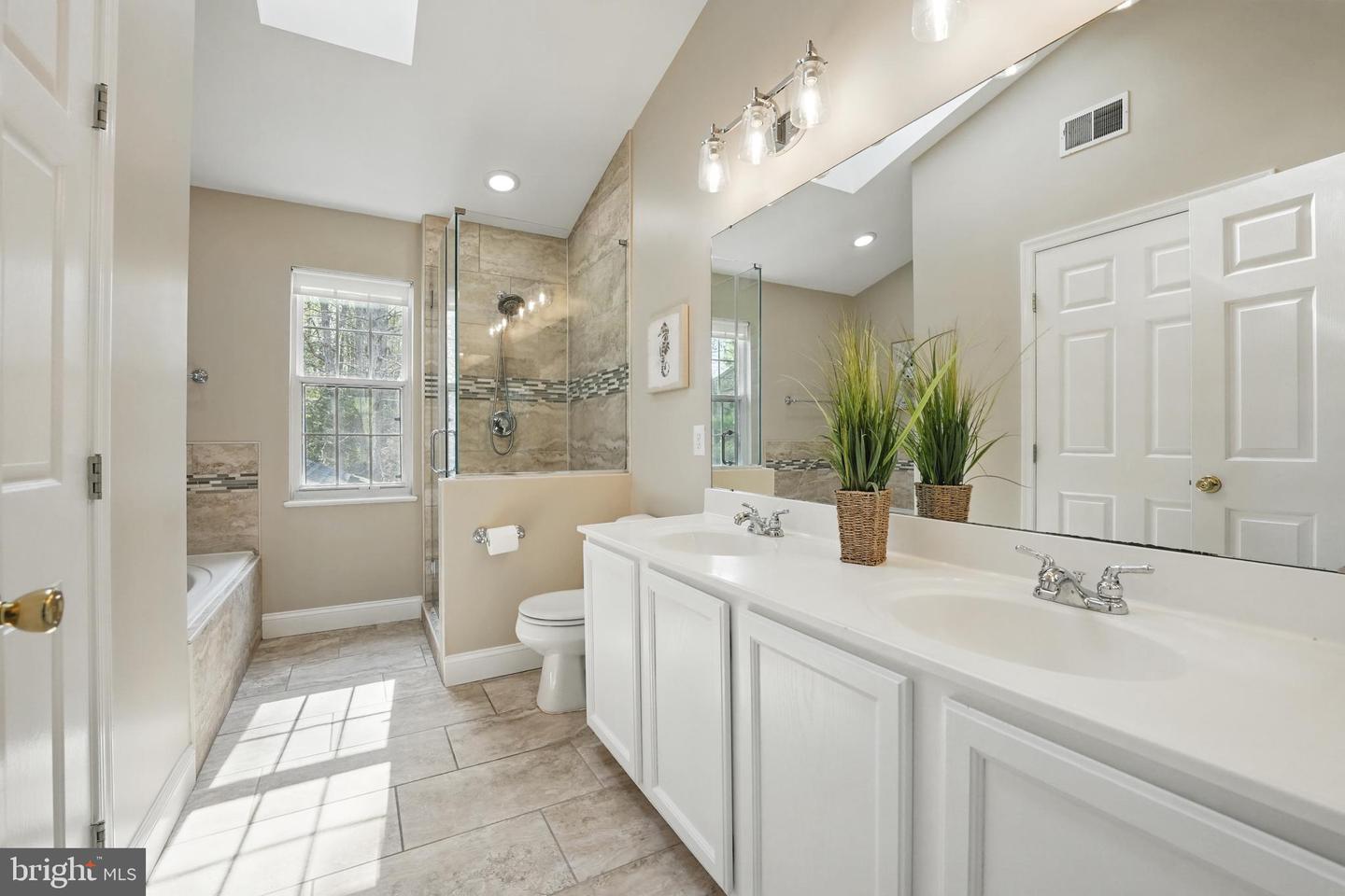 7881 ELSINORE DR, MANASSAS, Virginia 20112, 5 Bedrooms Bedrooms, ,2 BathroomsBathrooms,Residential,For sale,7881 ELSINORE DR,VAPW2090892 MLS # VAPW2090892