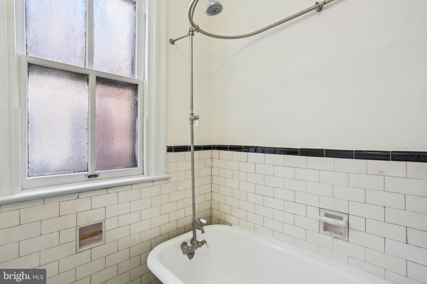 1231 GIRARD ST NW, WASHINGTON, District Of Columbia 20009, 7 Bedrooms Bedrooms, ,3 BathroomsBathrooms,Residential,For sale,1231 GIRARD ST NW,DCDC2194436 MLS # DCDC2194436