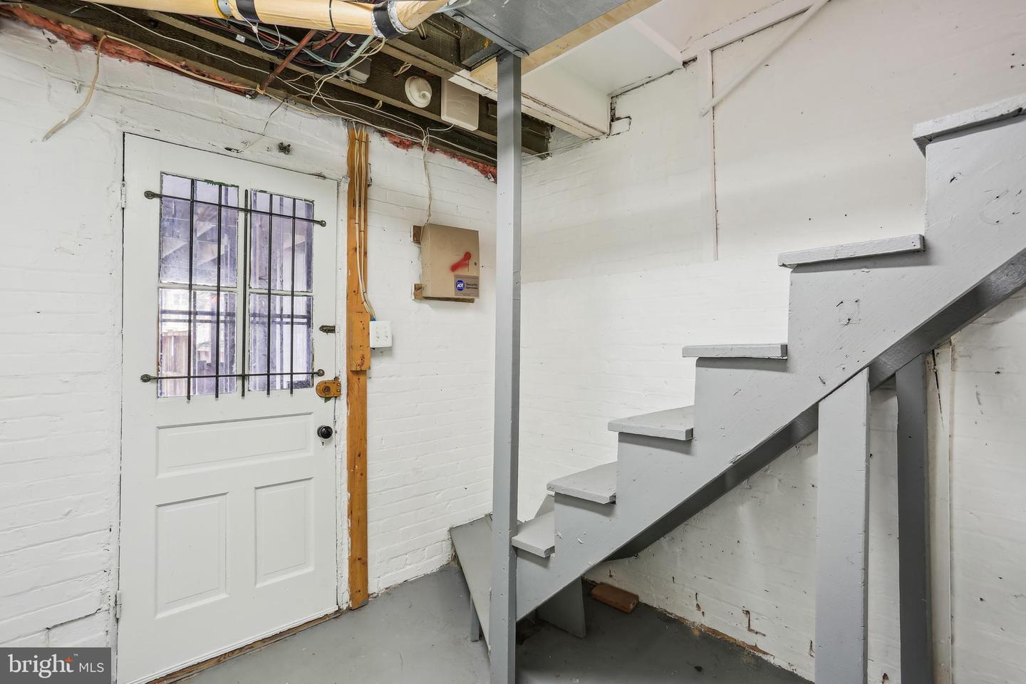 1231 GIRARD ST NW, WASHINGTON, District Of Columbia 20009, 7 Bedrooms Bedrooms, ,3 BathroomsBathrooms,Residential,For sale,1231 GIRARD ST NW,DCDC2194436 MLS # DCDC2194436