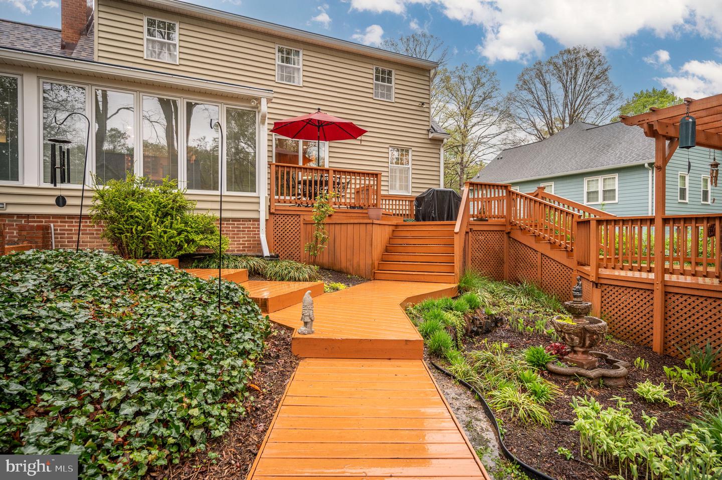 135 CLEREMONT DR, FREDERICKSBURG, Virginia 22405, 4 Bedrooms Bedrooms, 14 Rooms Rooms,3 BathroomsBathrooms,Residential,For sale,135 CLEREMONT DR,VAST2037680 MLS # VAST2037680