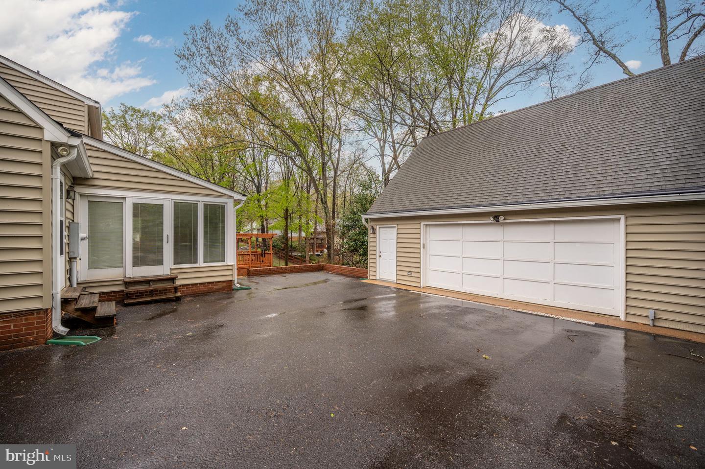 135 CLEREMONT DR, FREDERICKSBURG, Virginia 22405, 4 Bedrooms Bedrooms, 14 Rooms Rooms,3 BathroomsBathrooms,Residential,For sale,135 CLEREMONT DR,VAST2037680 MLS # VAST2037680