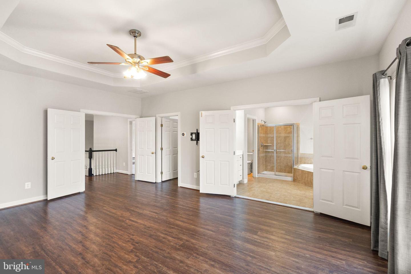 25695 DONERAILS CHASE DR, CHANTILLY, Virginia 20152, 5 Bedrooms Bedrooms, ,4 BathroomsBathrooms,Residential,For sale,25695 DONERAILS CHASE DR,VALO2093538 MLS # VALO2093538